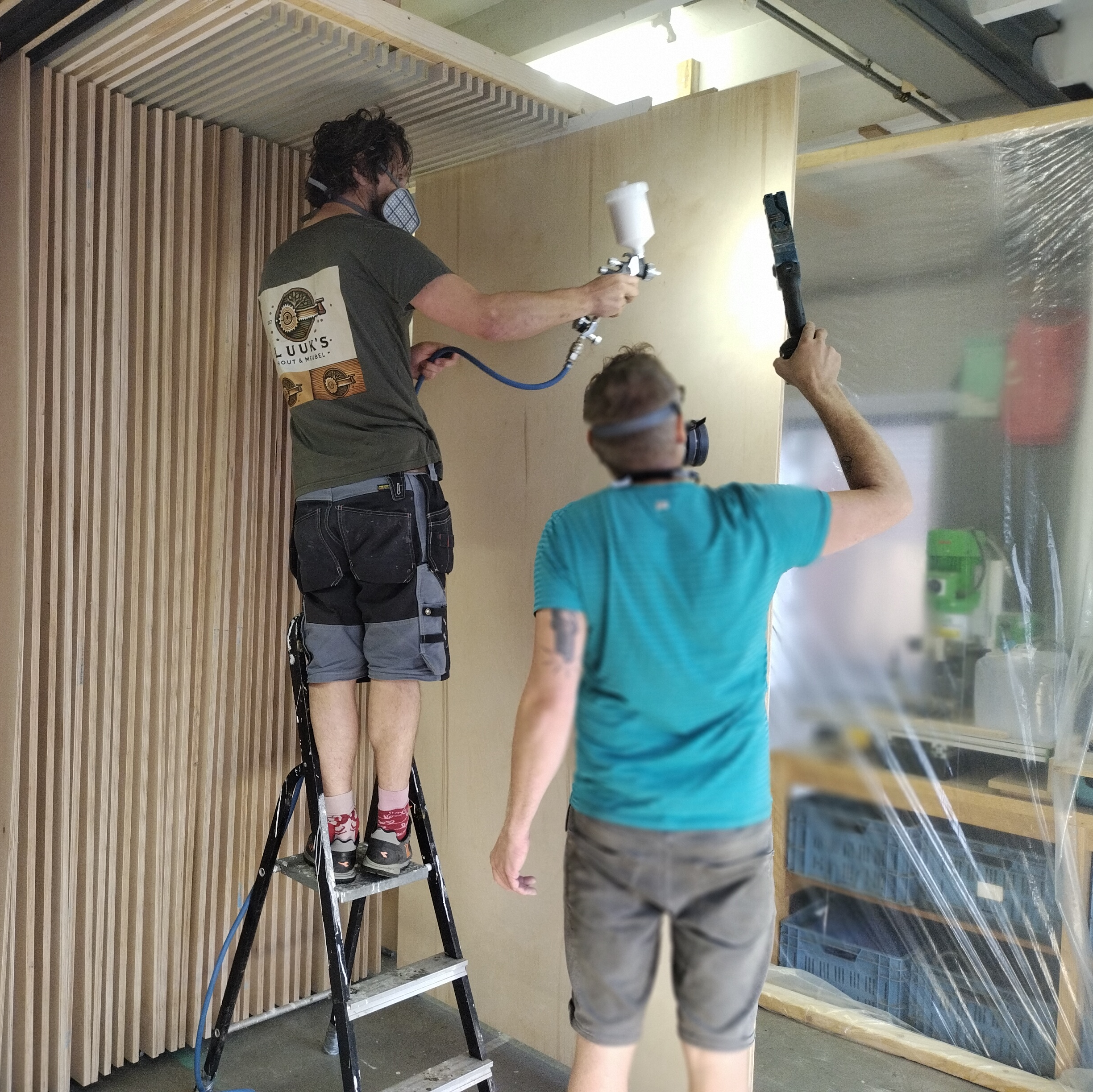 Spuiten meubel door meubelmaker Amersfoort - materiaal berken multiplex en hout